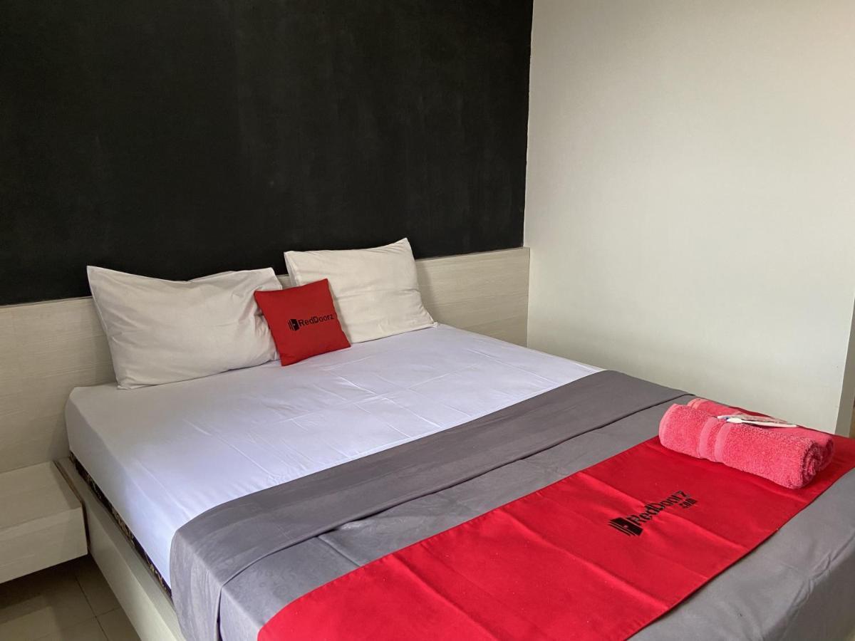 Hotel Reddoorz Near Rsud Margono Purwokerto 3 Extérieur photo