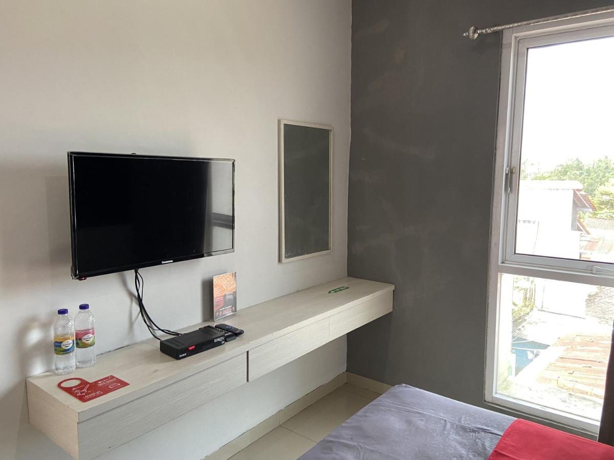 Hotel Reddoorz Near Rsud Margono Purwokerto 3 Extérieur photo