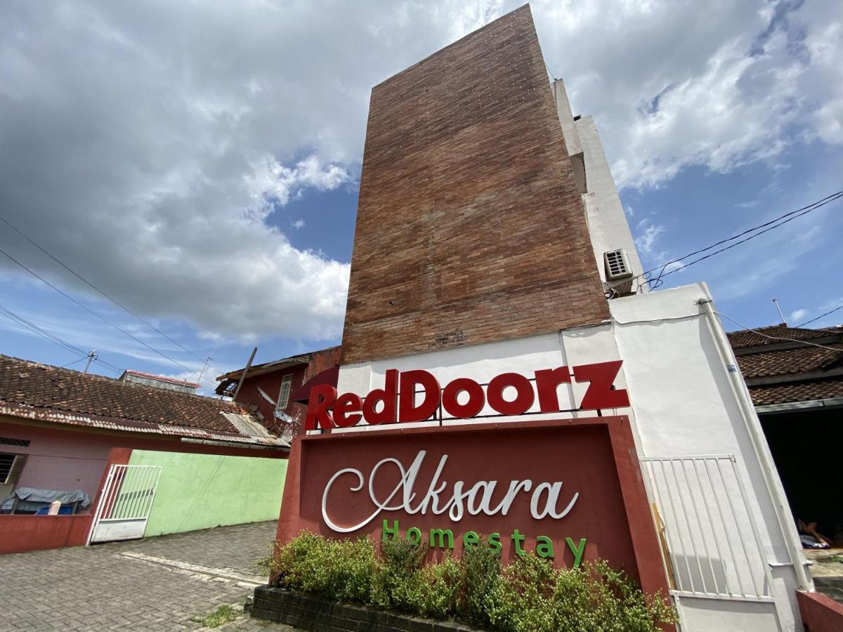 Hotel Reddoorz Near Rsud Margono Purwokerto 3 Extérieur photo